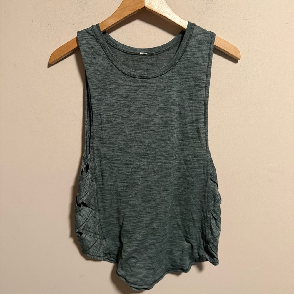 Lululemon Var-City Muscle Tank Heathered Gray Green- Size Small